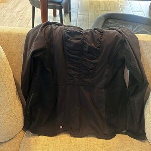 Lululemon cinched running jacket